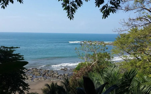 Playa Escondida Lodge