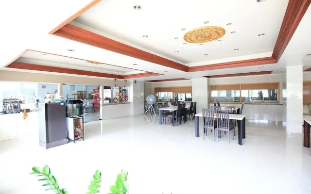 OYO 247 Diamond Place