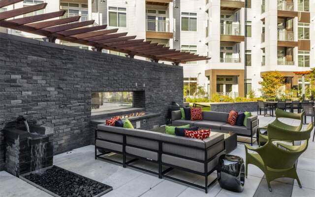 Global Luxury Suites at Reston