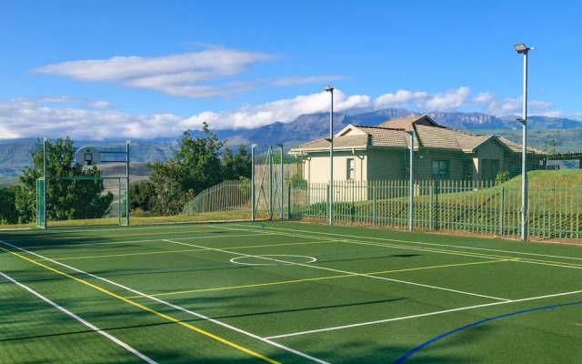 Cayley Mountain Resort