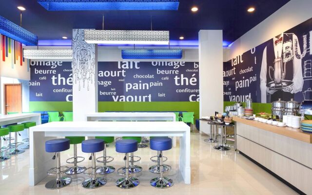 Ibis Budget Semarang Tendean