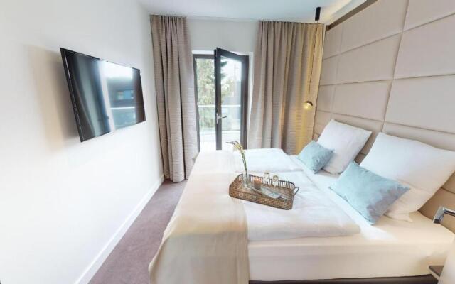 White Pearl Apartment 3.01