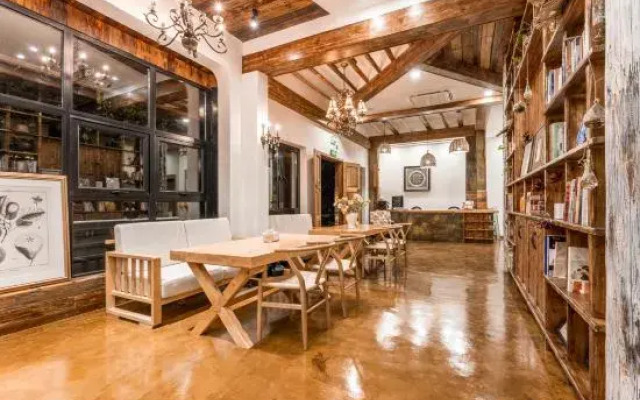 Banshan View Beauty Su (Chongqing Heigu Scenic Area)