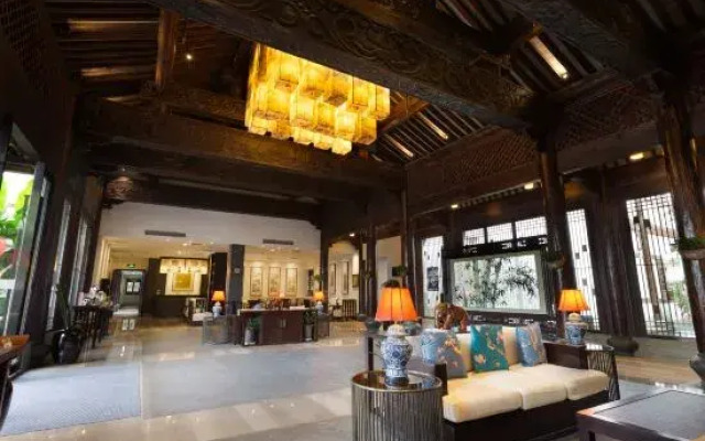Liyang Yu · Bamboo Retreat (Yushui Hot Spring Store)