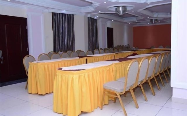 Bole Skygate Hotel