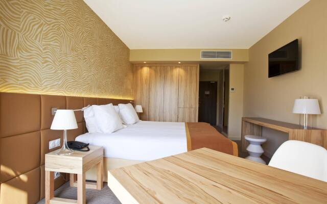 Golden Tulip Avignon Le Paradou