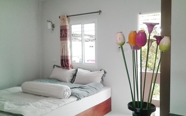 Aree Apartment