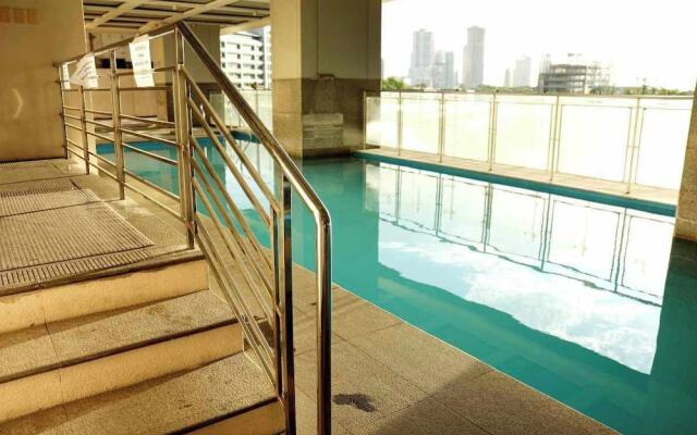 ADB tower Netflix Pool Gym 22m