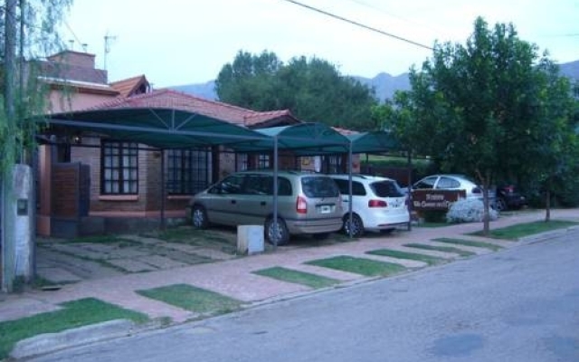 Hosteria y Cabañas Un Camino en el Cipres