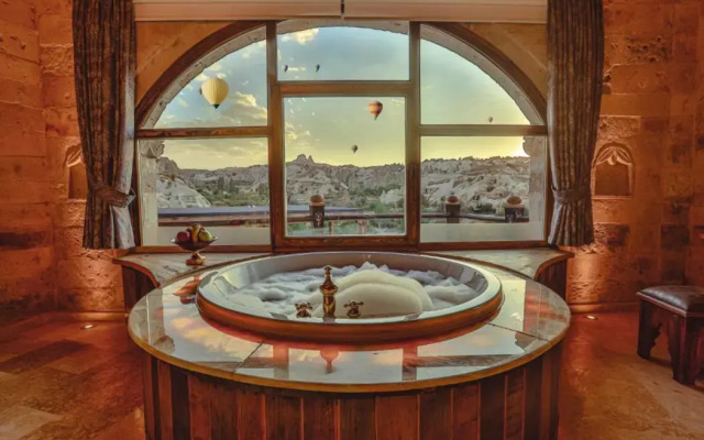 Şah Saray Cave Suites