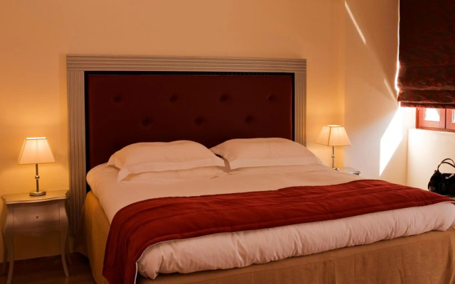 Valis Resort