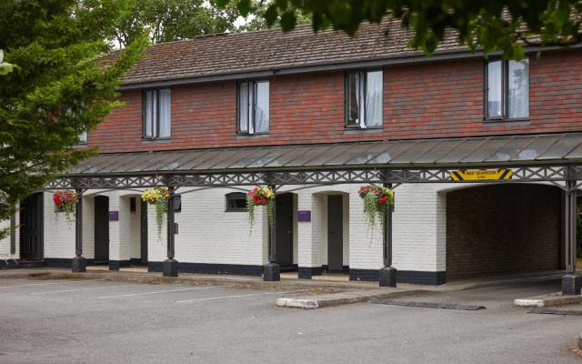 Premier Inn Northampton West (Harpole)
