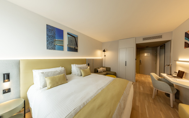 Crowne Plaza Marseille Le Dome by IHG