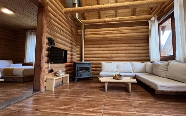 Wood Hills Hotel & Resort