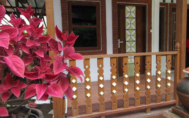 Penginapan Udin Syariah Bukit Rhema