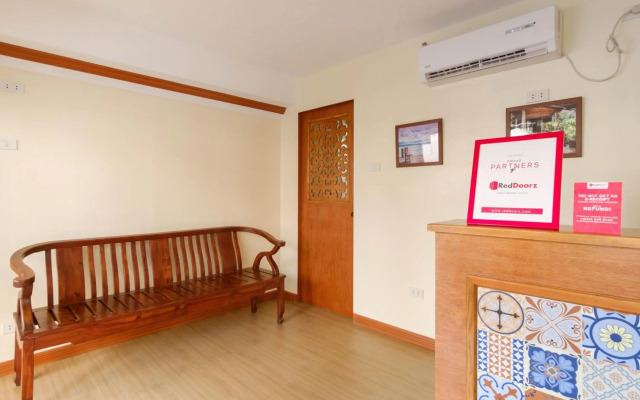 RedDoorz Plus near Johnson and Johnson Paranaque