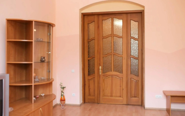 Apartment near St. Elizabeth Church