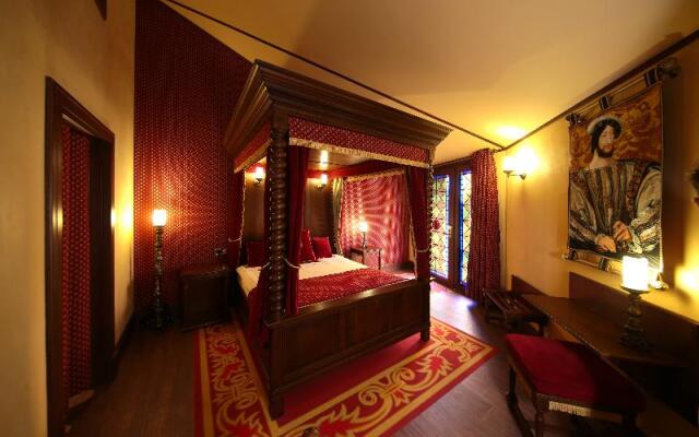 PUY DU FOU - Le Camp du Drap d’Or + Tickets