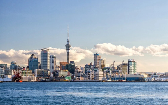 Modern CBD Auckland Apartment