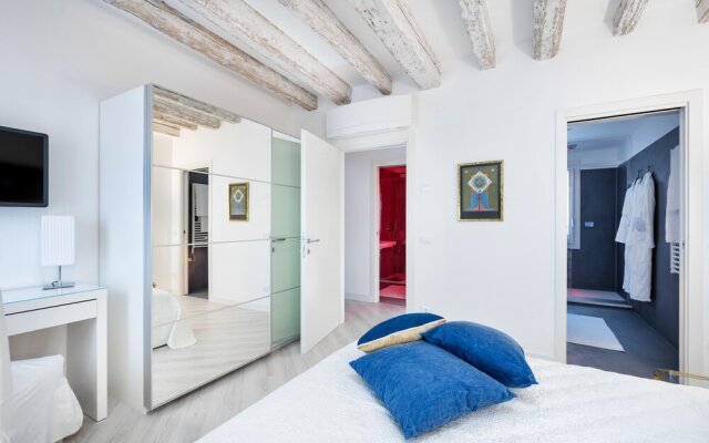 Venice Heaven Apartments Biennale