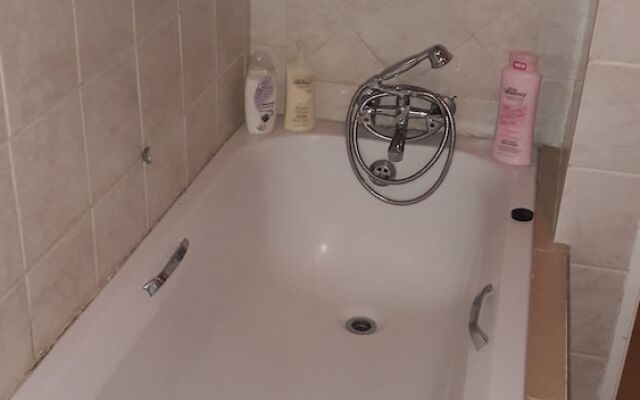 Alimop Lodge Inn Bed and Breakfast