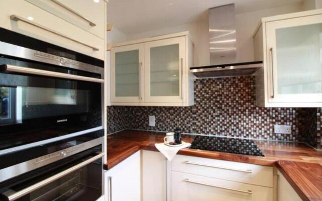 Cheerful Two-Bedroom Residential Home