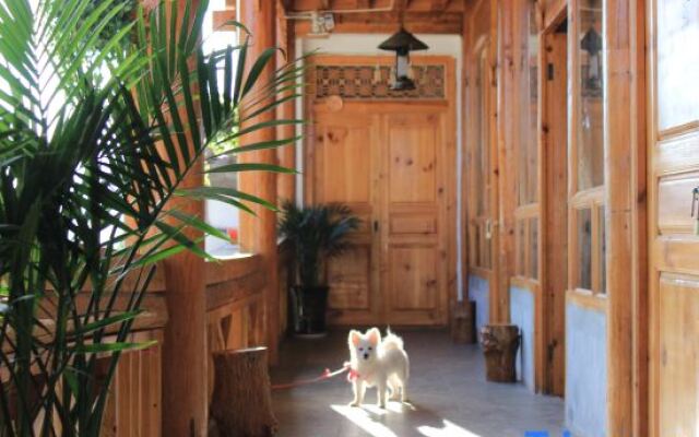 Yilv Yangguang Hotel