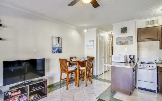 Casa Del Mar 289 by RedAwning