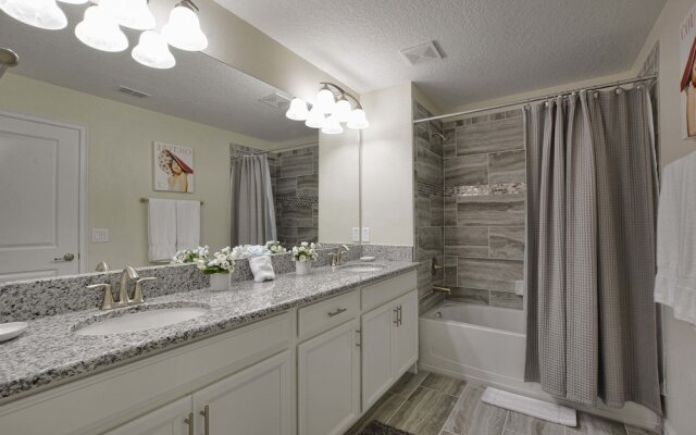 Storey Lake-4 Bedroom Townhome w/Spashpool-1613ST