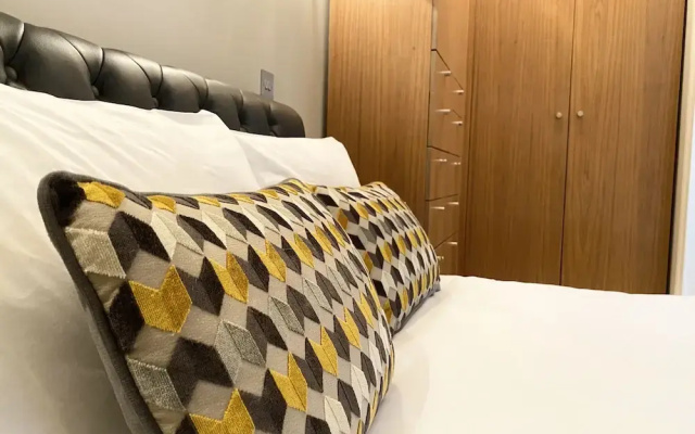 Apartment Next to Victoria Station