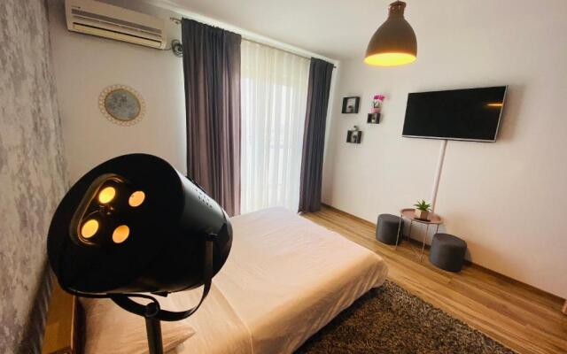 Oradea Gray Apartment
