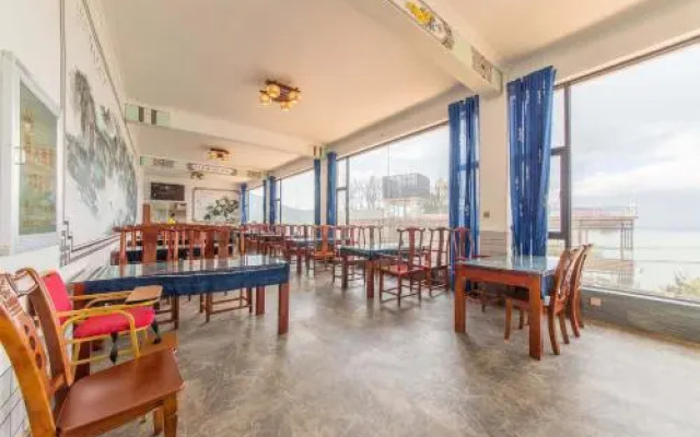 Dali Xiyun Holiday Hotel