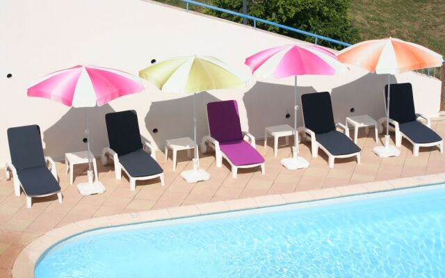 Tonic Hotel