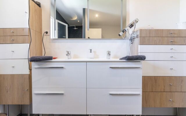 Serene Villa in Saint-Victor-la-Coste with Private Pool