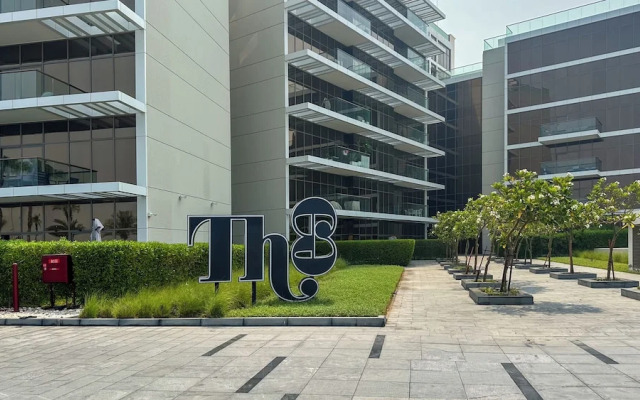 Waves - Premium Seaside Retreat With Private Beach