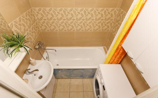 Live comfortably on Oktyabrsky Avenue 82