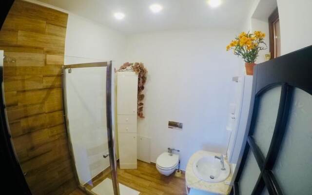 Cristi's Rooms - Pensiune