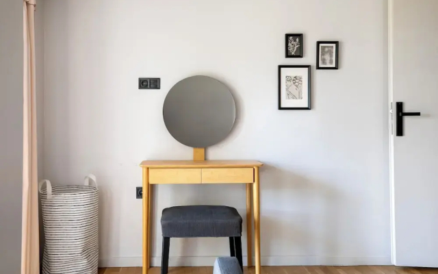 Zeus 2-Bedroom Apt with Acropolis View