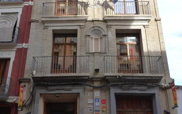 Albergue Zaragoza Hostel