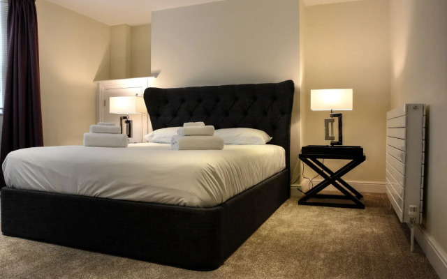 Pinnacle Residences - Cambridge