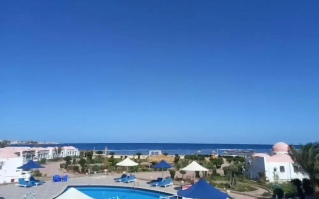 Dolphin Continental Hotel
