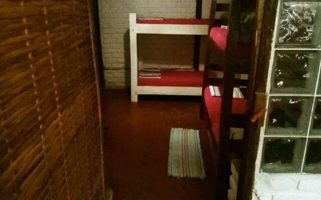 Pousada Navio Hostel e Camping Pop