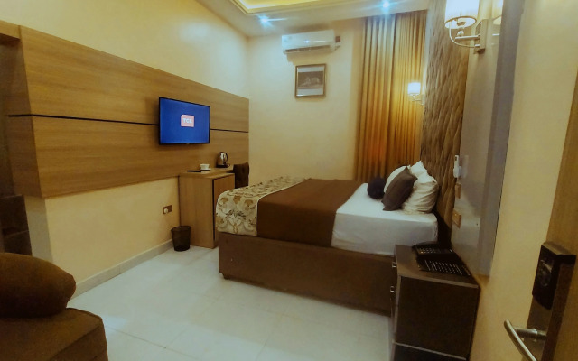 Olympus Hotel & Suites