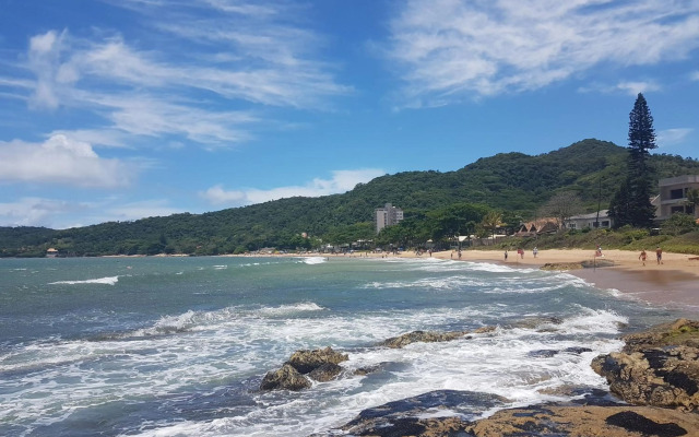 Curta Praia de Armação - Casa Coqueiro