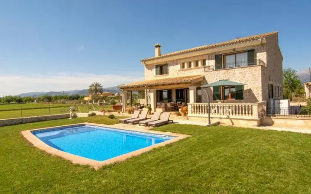 Holiday in Mallorca Family Finca with Pool