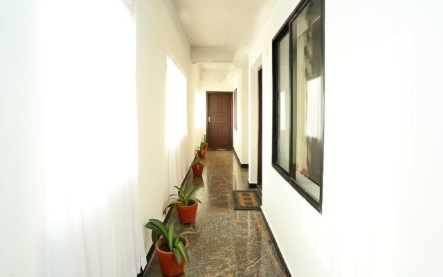 Nedumparambil Residency By OYO Rooms