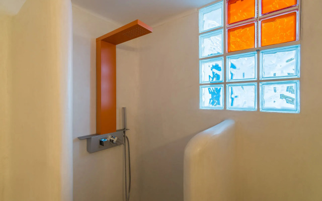 Eiriana Luxury Suites