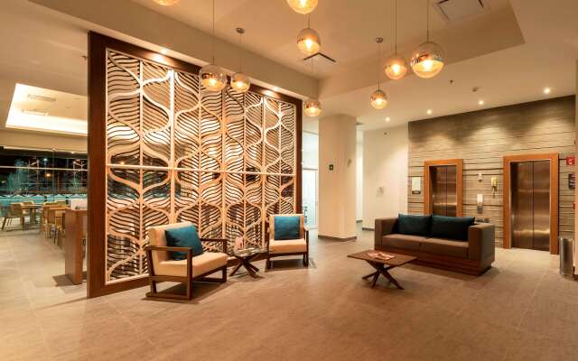 Microtel Inn &amp; Suites by Wyndham San Luis Potosi