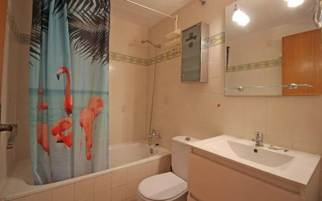 Apartment in Empuriabrava Near Sandy Beach