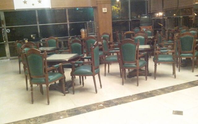 Jing Ai Hotel